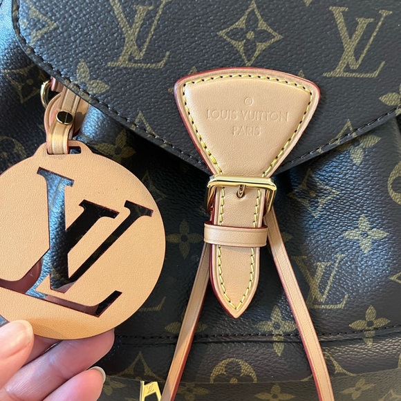Louis Vuitton Montsouris PM - Picture 3 of 14